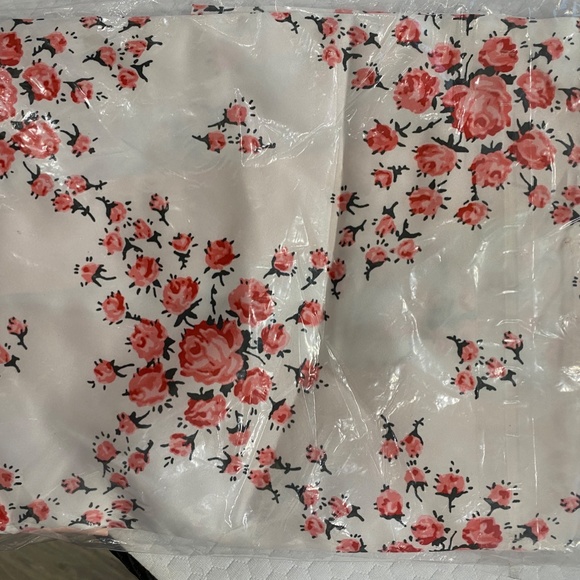 Morgan Taylor Short Robe - Picture 3 of 3